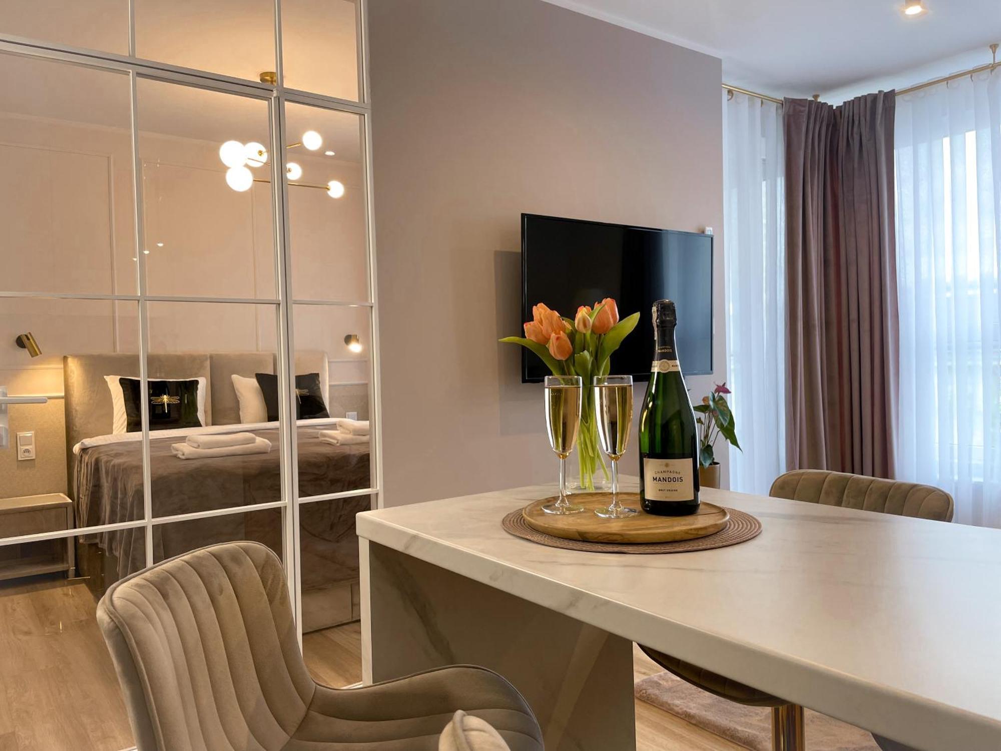 Urban Apartments Luxury Opolska 10 No 29, Free Garage, Self Check-In Katowice Exteriör bild